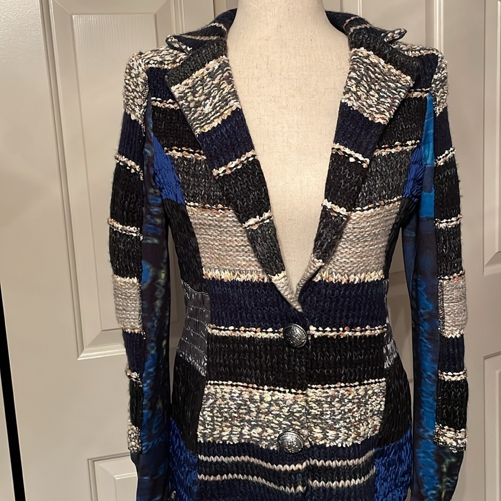 LULU-H jacket - Picture 5 of 8